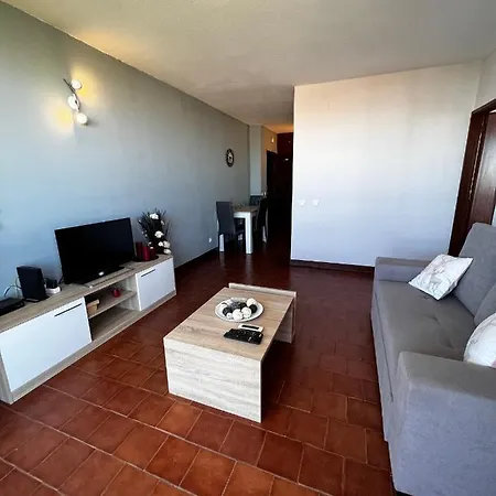 3 Castelos T1 Vista Mar 아파트 *